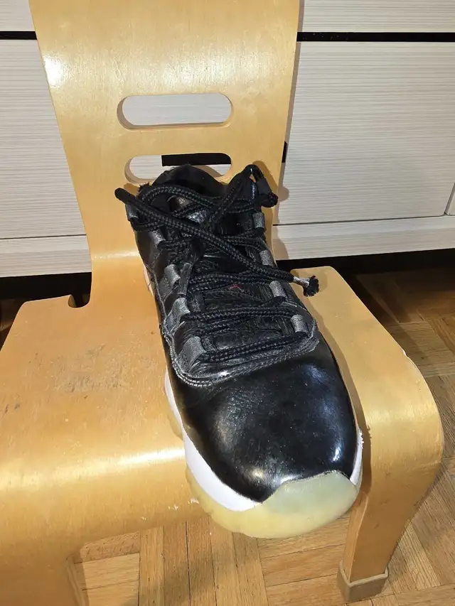 Jordan 11 low size 8.5 in Men's Shoes in Mississauga / Peel Region - Image 5