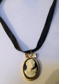 Vintage Cameo Necklace on Ribbon