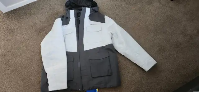 Ski Jacket Mountain Warehouse New in Men's in Edmonton - Image 10