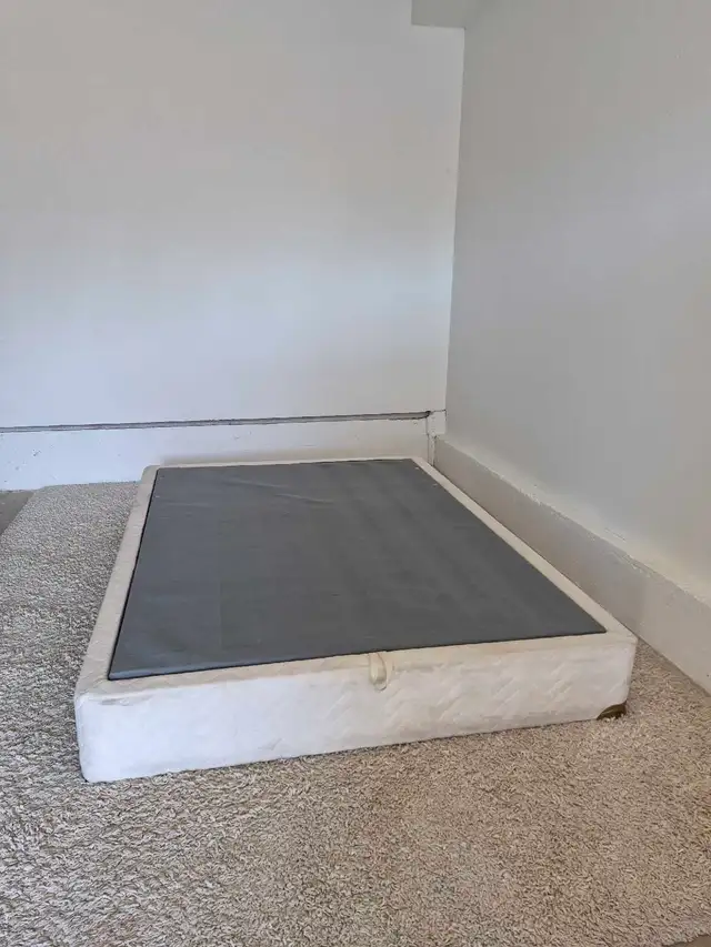 FREE DELIVERY Queen Size Bedframe with Hideaway Storage / Bed in Beds & Mattresses in Vancouver - Image 4