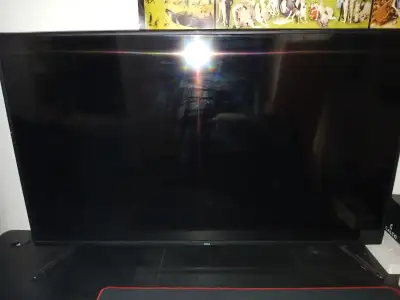 Tv RCA, 4K, 49" sans la télécommande, View more