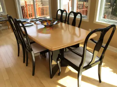 Set de cuisine en bois laqué et  siège en tissu, View more