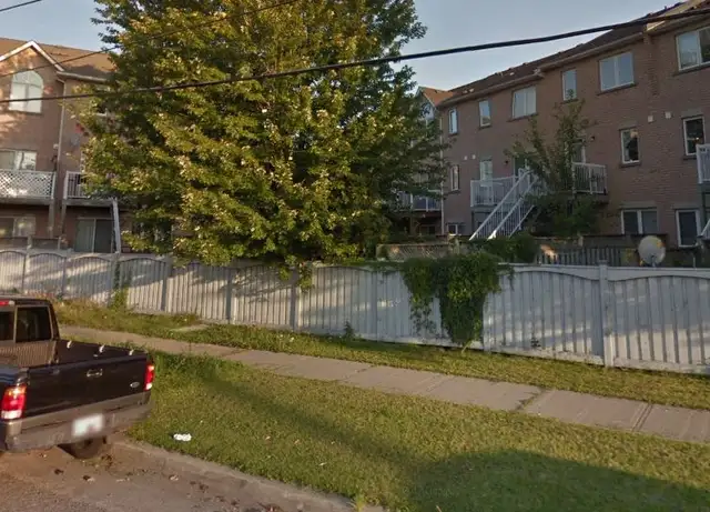 PRIVATE FURNISHED ROOM FOR RENT – EAST YORK (O'CONNOR DR.) in Room Rentals & Roommates in City of Toronto - Image 13