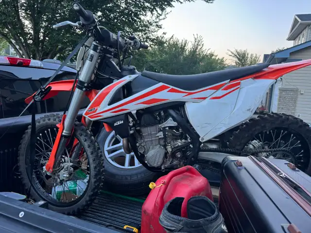 KTM 450 SX-F Dirt Bike in Dirt Bikes & Motocross in Strathcona County - Image 5