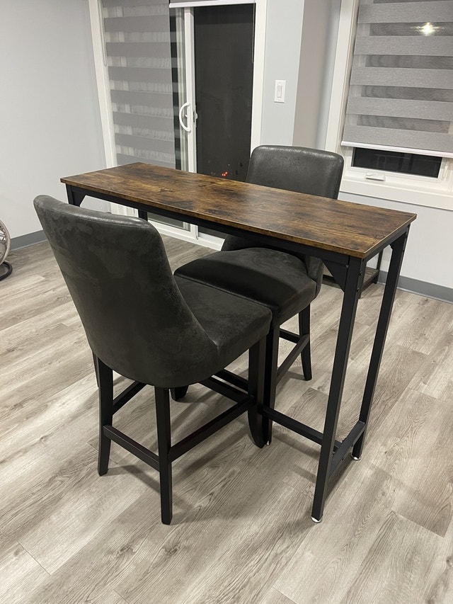 Tall 2 seater Dining Table w/ 2 Tall Leather Chairs Dining Tables