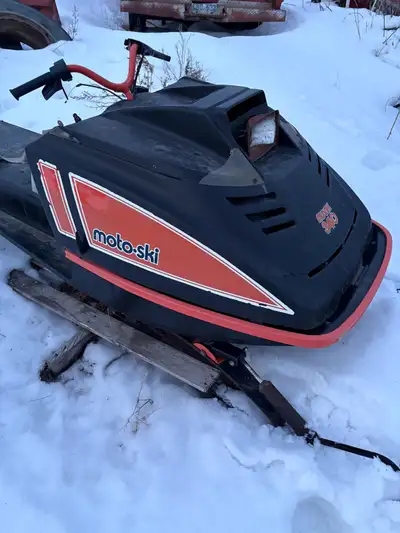 Nuvik snowmobile hood in very good condition. Side decals are original, the rest was painted by my s...