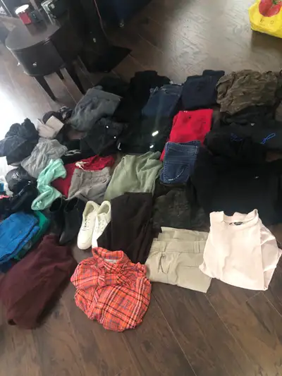 Gros lots de linge Large femme.Brossard , View more