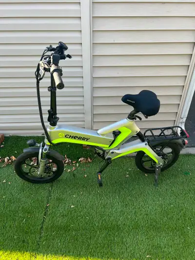Cherry E-bike "Bing" (Folding), View more