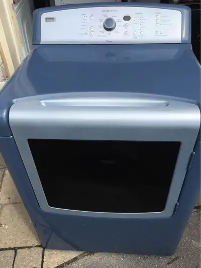 Kenmore Elite electric dryer works good. No issues. Delivery available for gas cost.