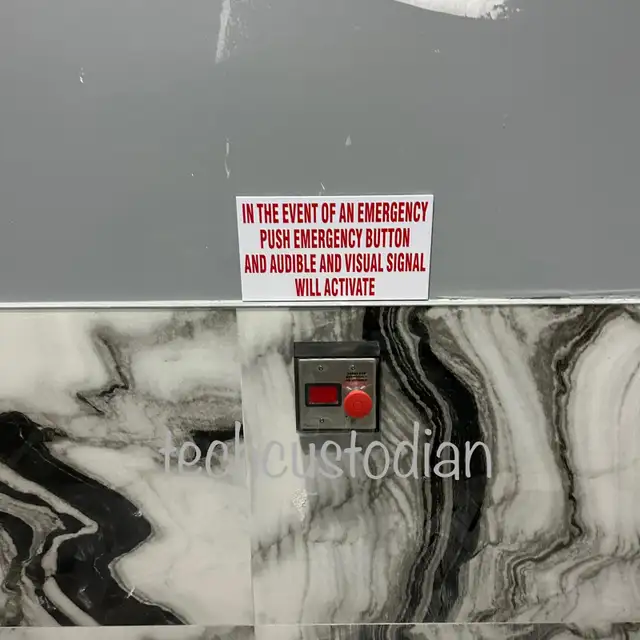 Automatic door operator Handicap door operator Universal washrom in Security Systems in Mississauga / Peel Region - Image 3
