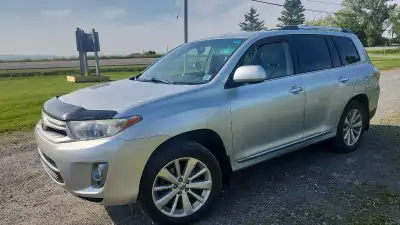 Has a wiring problem nobody has figured out, could be something simple but not many mechanics no muc...