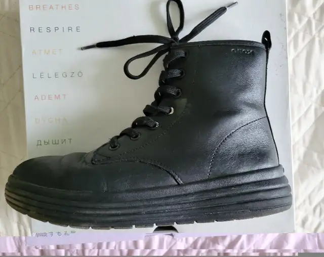 GEOX ankle boots, junior girl, US size 3 in Kids & Youth in Mississauga / Peel Region - Image 7