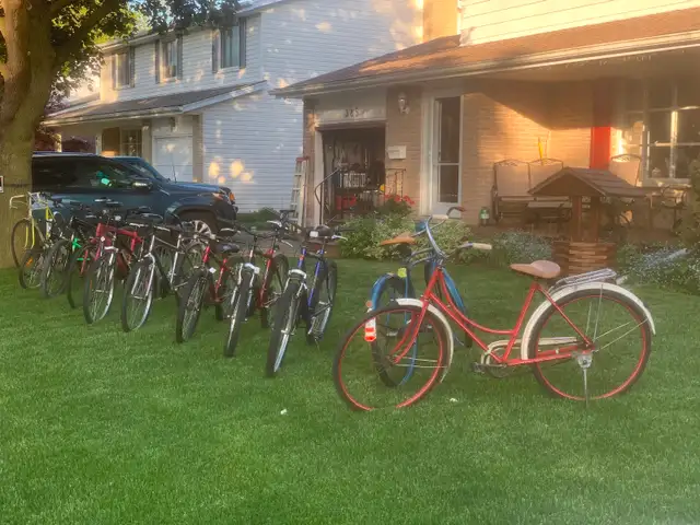 Bicycles and snowblowers for sale July 11  385 Dunvegan Drive. in Other in Kitchener / Waterloo - Image 2