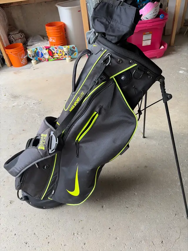 Golf Bag 488614129671884800