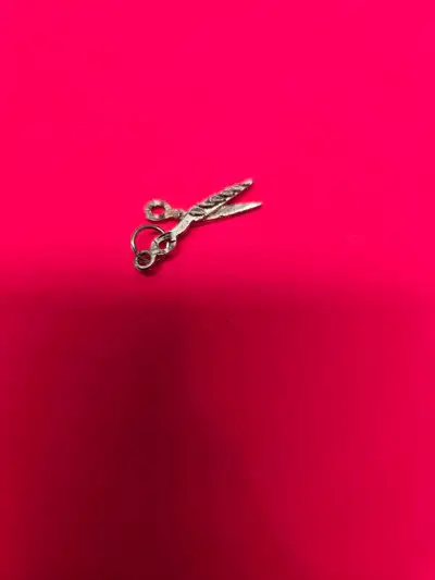 Pendentif ciseaux en argent sterling 925, View more