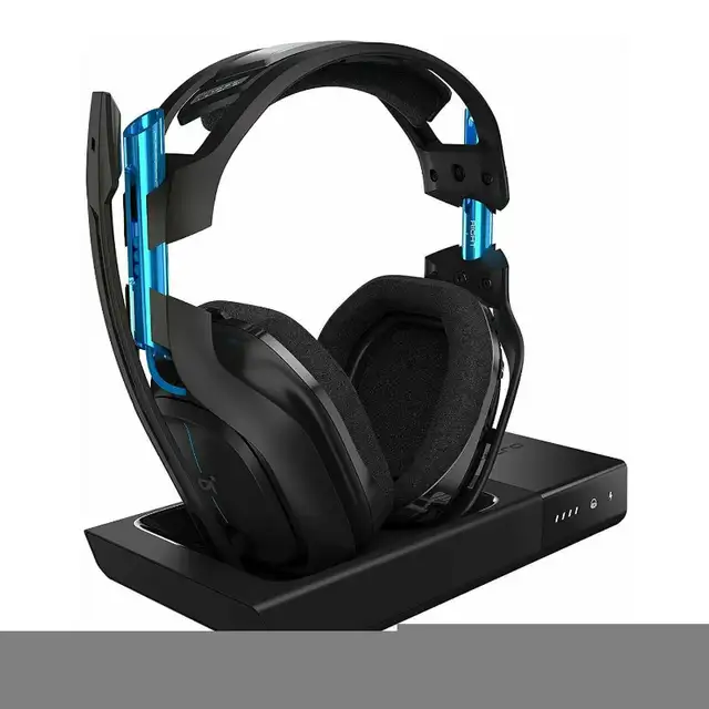 Astro Gaming - A50 Wireless Headset for PS4 and PC in Sony Playstation 4 in Burnaby/New Westminster - Image 4