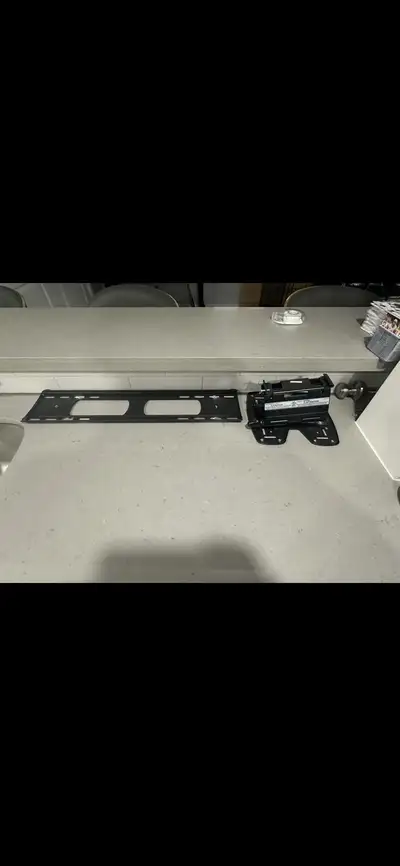 Wall Mount TV Bracket