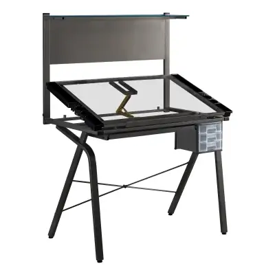 Bureau d’artiste en verre inclinable avec tableau magnétique et rangement. Comprend une tablette sup...