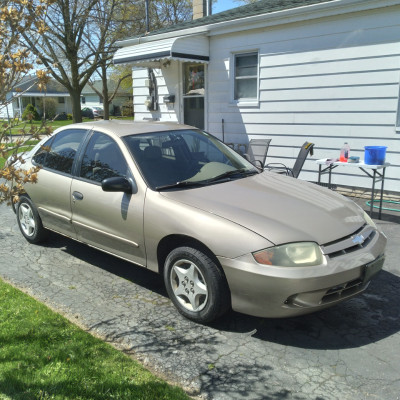 2004 Cavalier, remote start, low klm, very reliable vehicle