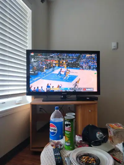 Used 55 inch tv( not a smart tv) Works great