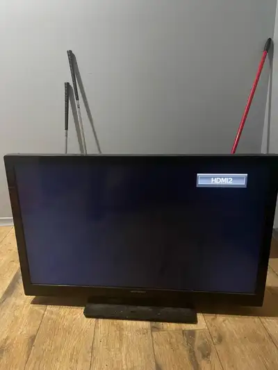 39 inch emerson LCD flat screen good condition no remote $75, View more