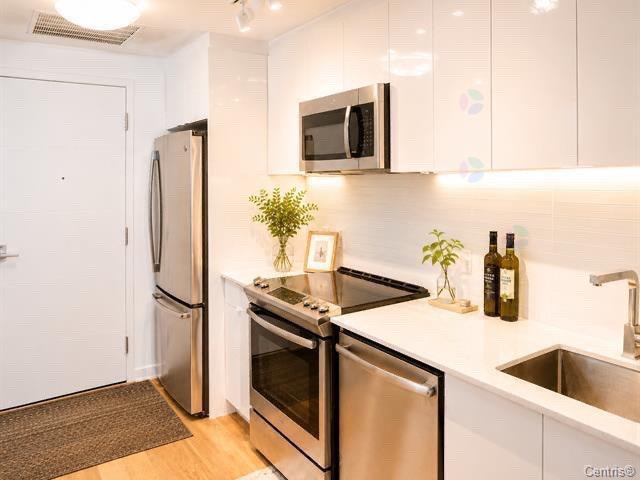 1190 Rue Mackay — photo 1