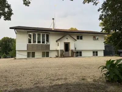 26.65 acreage for sale- RM of De Salaberry - St Malo, mb - on main highway no gravel roads - split l...