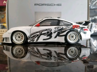 1:18 Diecast Minichamps Porsche 911 GT3 RSR Dealer Ed