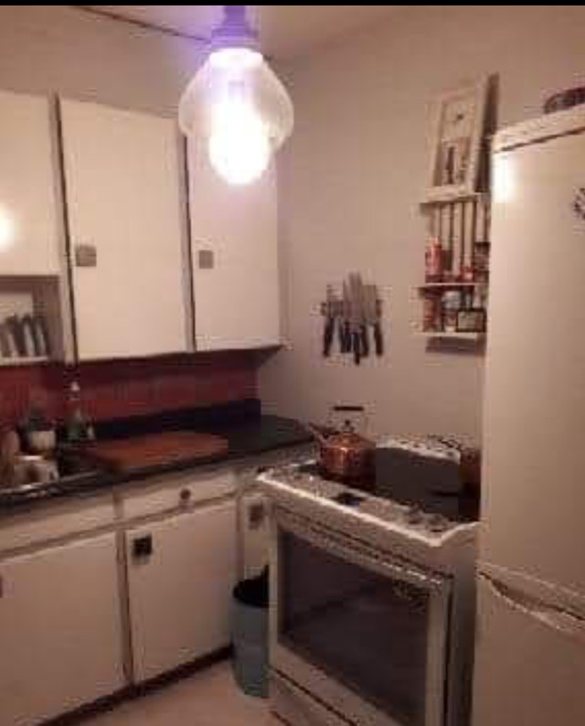 1 bedroom apartment fully furnished Yonge & St.Clair Long Term