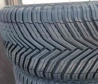 New Michelin CROSSCLIMATE2 - Touring 275/45R21 110V XL $ 1790 plus hst per set of 4 tires NEW rims a...