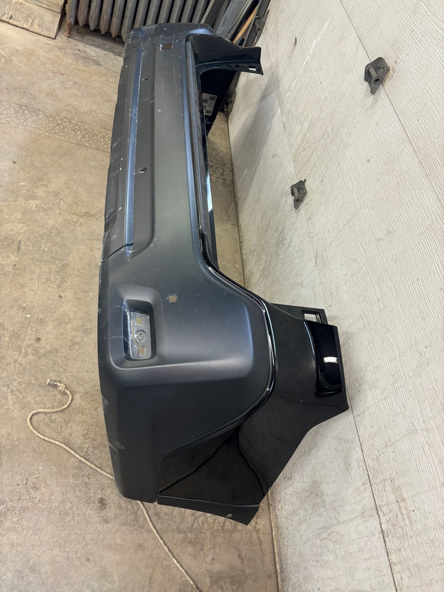 2020-2023 Subaru Outback Rear Bumper in Auto Body Parts in Oakville / Halton Region - Image 2