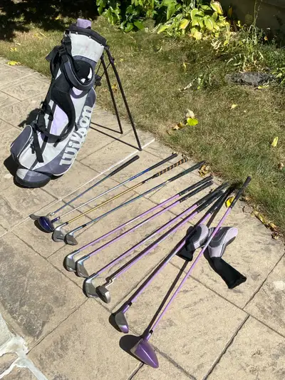 Junior’golf clubs - left hand, plus bag, View more