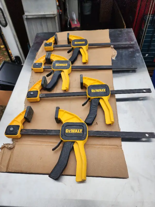 4 DeWalt Wood Working Adjustable Clamps423430609479280645