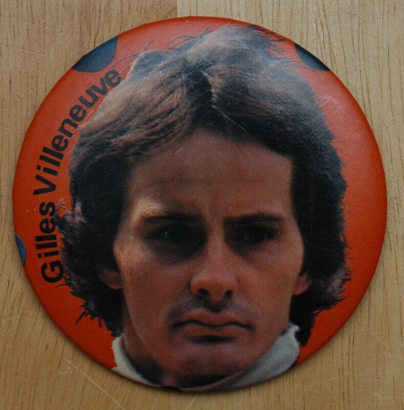 Macaron épinglette de Gilles Villeneuve vintage | Art et objets de ...