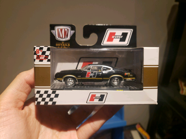 M2 Machines 1970 Oldsmobile Cutlass 442 W-30 Hurst black in Arts & Collectibles in Markham / York Region - Image 3