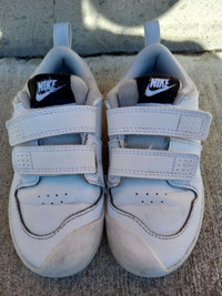 Nike Pico 5 Baby & Toddler Shoe,	Size US 9C