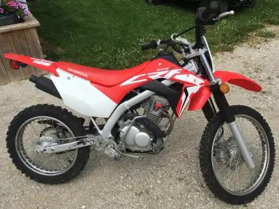 2020 Honda CRF125F in good shape only used on the farm kids out grew. Regular oil changes asking $41...