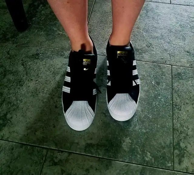 Adidas Superstar in Men's Shoes in Kitchener / Waterloo - Image 5