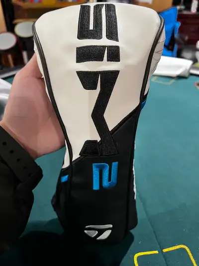 TaylorMade Sim 2 Max Driver Headcover, View more