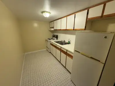 2 Bedroom Basement apartment in Scarborough Kennedy and Lawrence