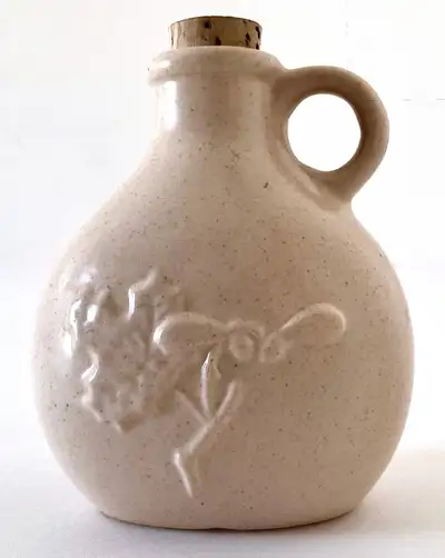 LIRE JUSQU'À LA FIN DU TEXTE. Vintage 1981. Collection. Cruche à sirop d'érable en grès. Céramique d...