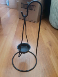 Iron metal tea light holder