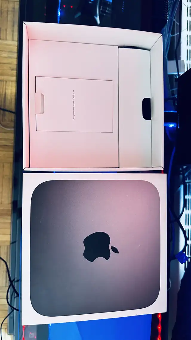 Apple Mac Mini Model No.A1993 in Desktop Computers in City of Toronto - Image 3