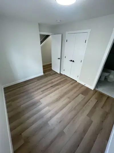 Room with  EnSite bathroom