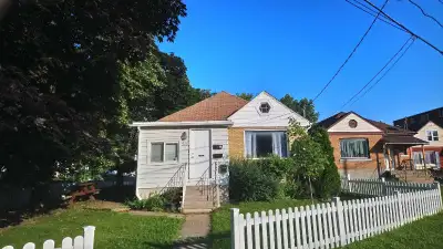 Room for rent(female only)