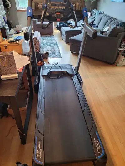 Horizon 7.0 Treadmill, View more