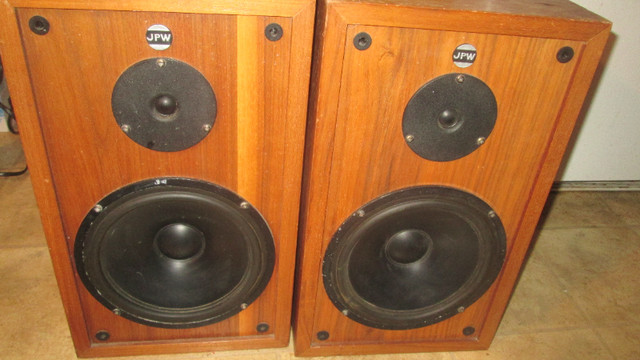JPW P1 Classic British Bookshelf Speakers in Speakers in St. Catharines - Image 2