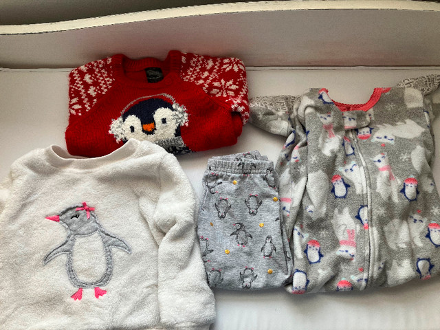 Lot de vêtements bébé hiver pingouin 6-12M dans Vêtements - 6 à 9 mois  à Granby