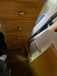 Kitchen cabinet drawers