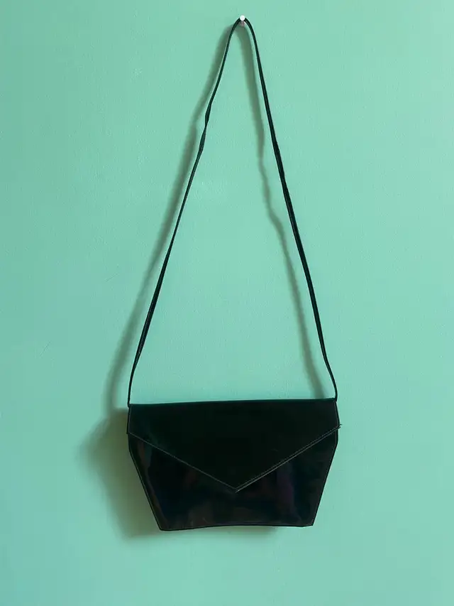 80’s Cabrelli Canada Black Patent Leather Shoulder Bag/Purse in Women's - Bags & Wallets in Oakville / Halton Region - Image 2